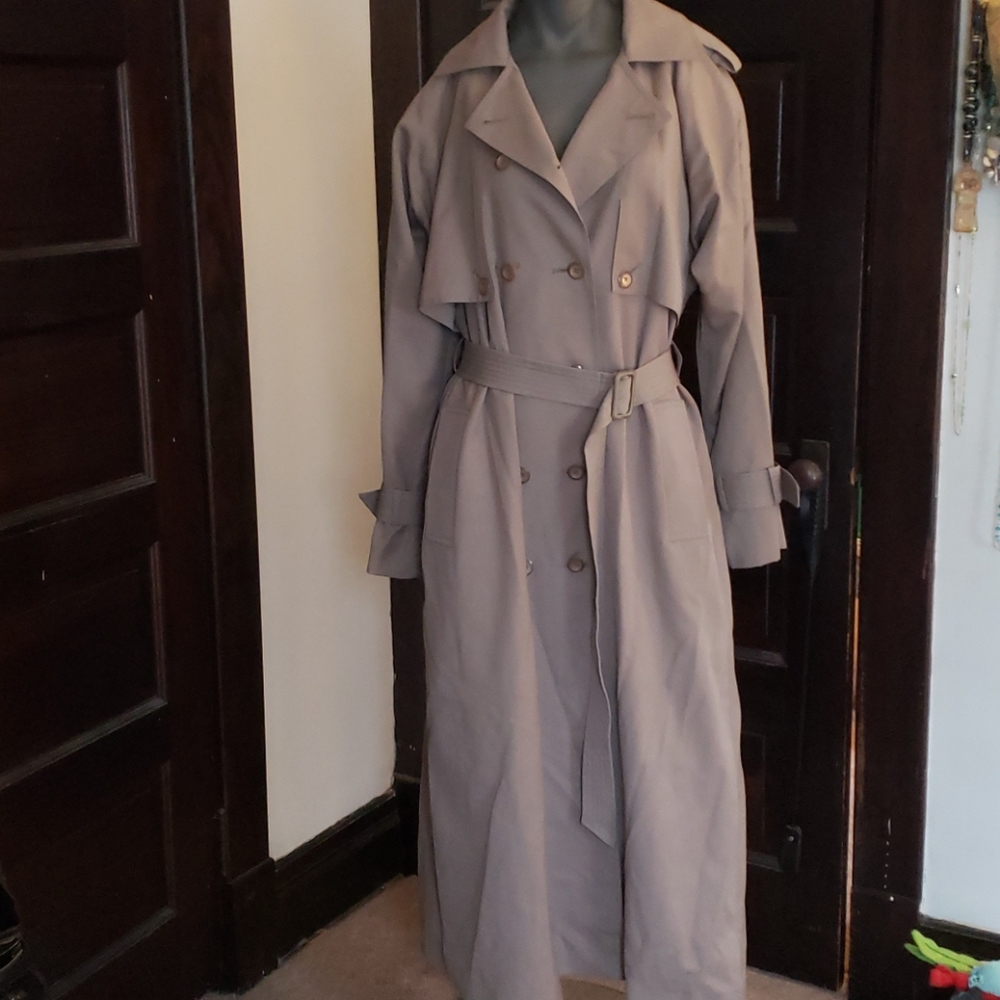 Fashion by LORNE vintage rain coat